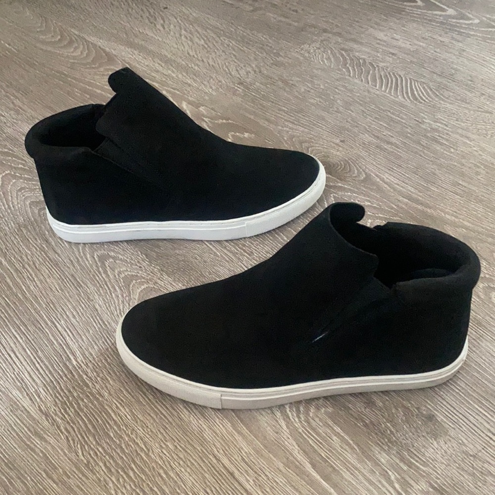 Black Suede  Kenneth Cole Shoes